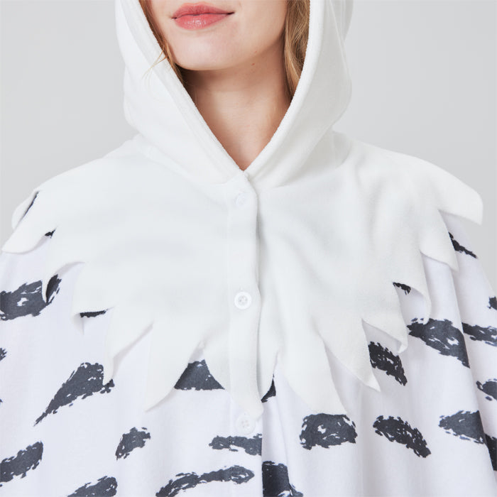 🦉 The Snowy Owl Cape – Majestic Warmth & Whimsy