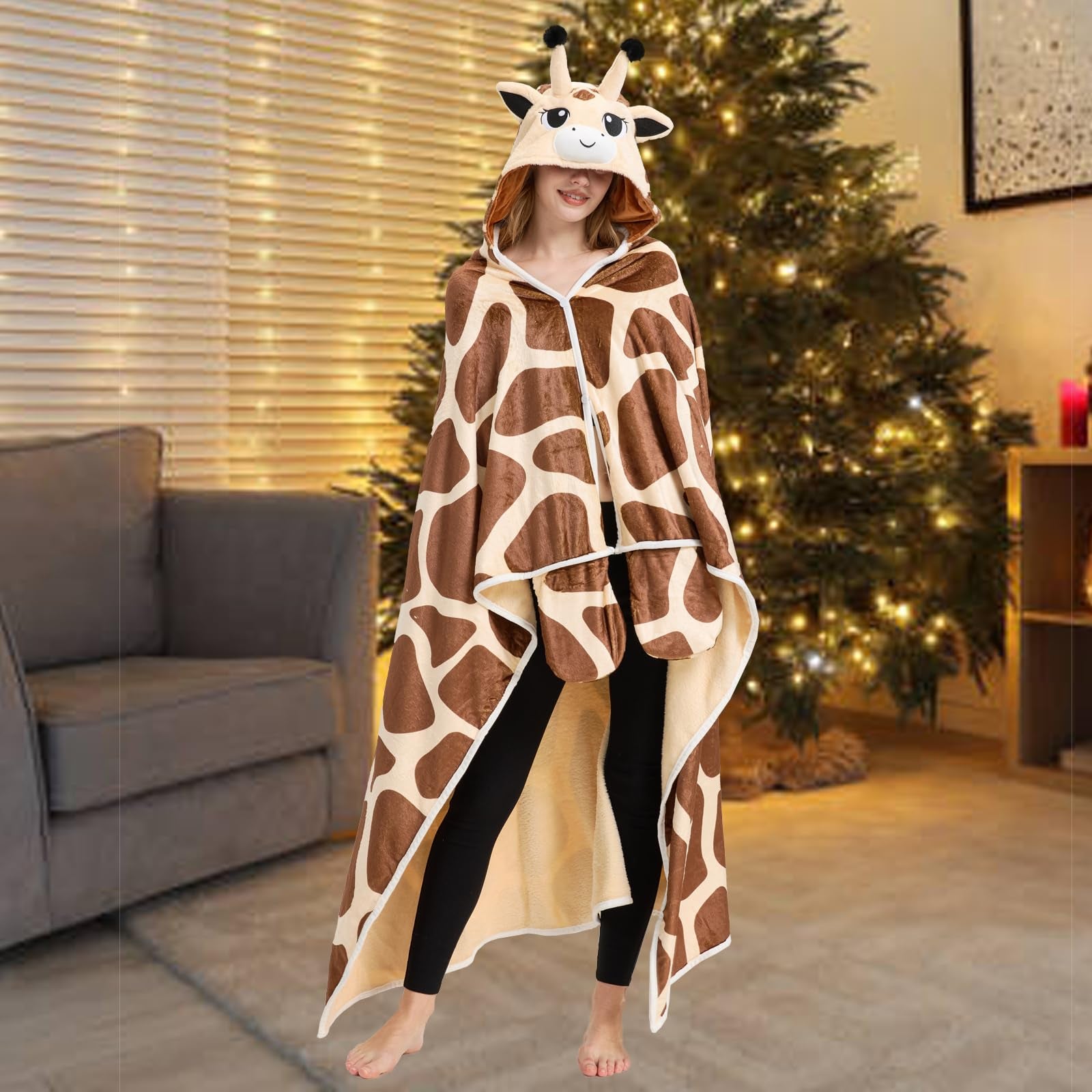 Adorable Animal Print Blanket – Soft & Portable Giraffe/Squirrel Throw for Home & Travel