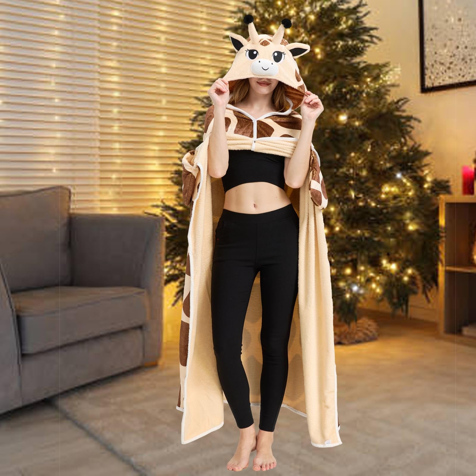 Adorable Animal Print Blanket – Soft & Portable Giraffe/Squirrel Throw for Home & Travel